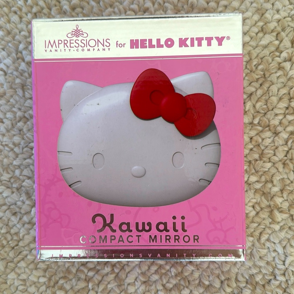 Hello Kitty Kawaii Compact Mirror
